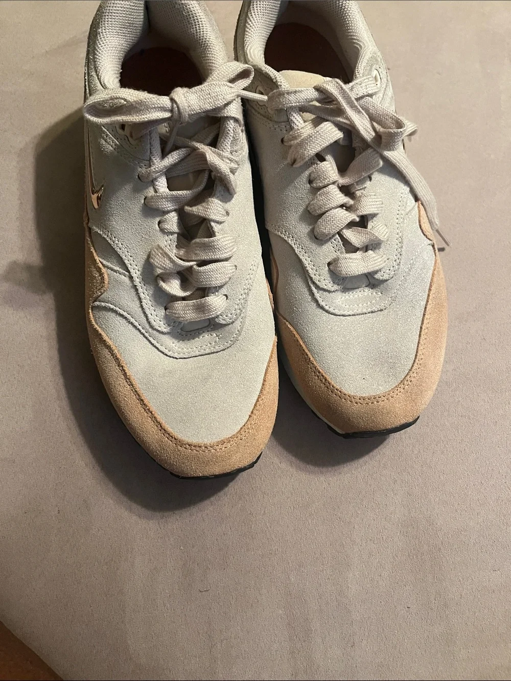 Nike  Air Max size 8.5